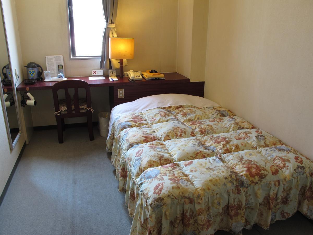 Hotel Platon Annex Green Plaza Chikuma Bagian luar foto