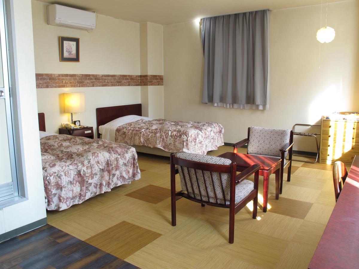 Hotel Platon Annex Green Plaza Chikuma Bagian luar foto