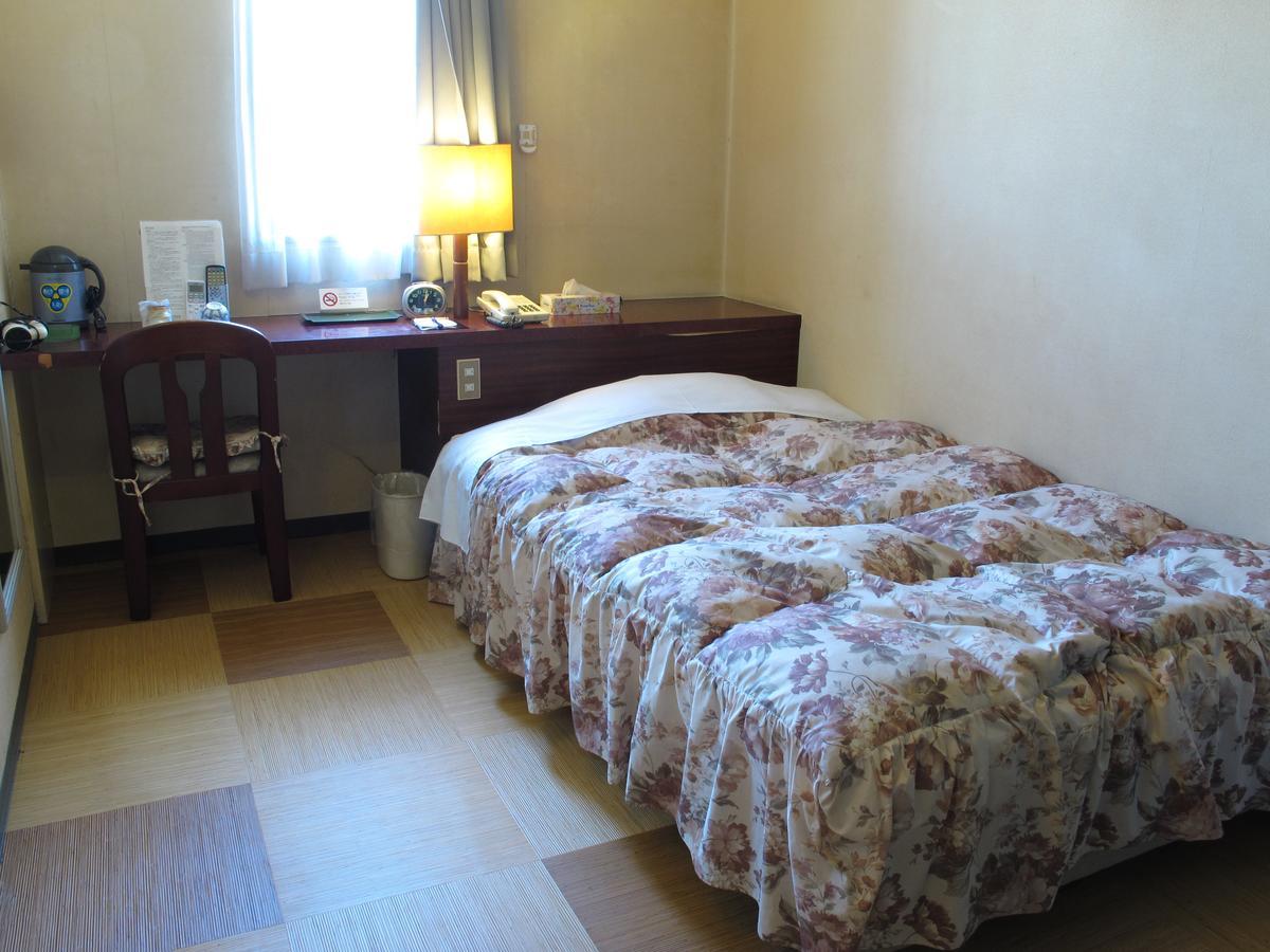 Hotel Platon Annex Green Plaza Chikuma Bagian luar foto
