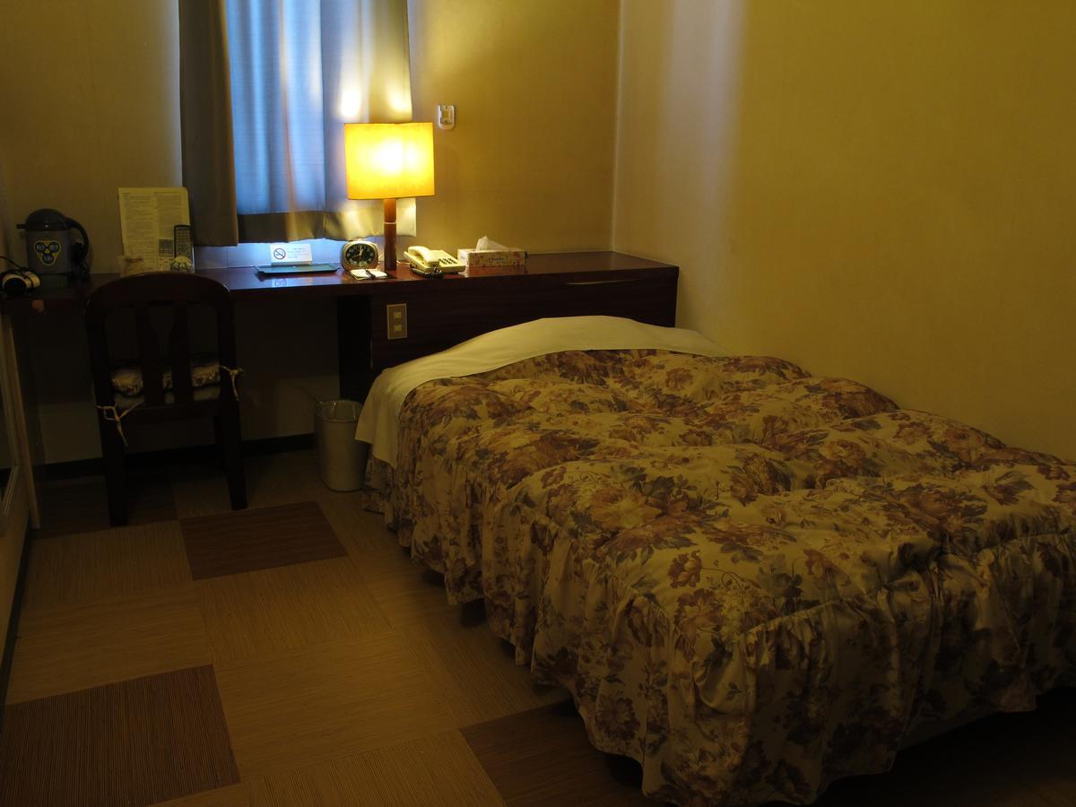 Hotel Platon Annex Green Plaza Chikuma Bagian luar foto